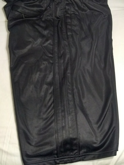 Mens XL black athletic shorts NEW w/out tags - Picture 3 of 3